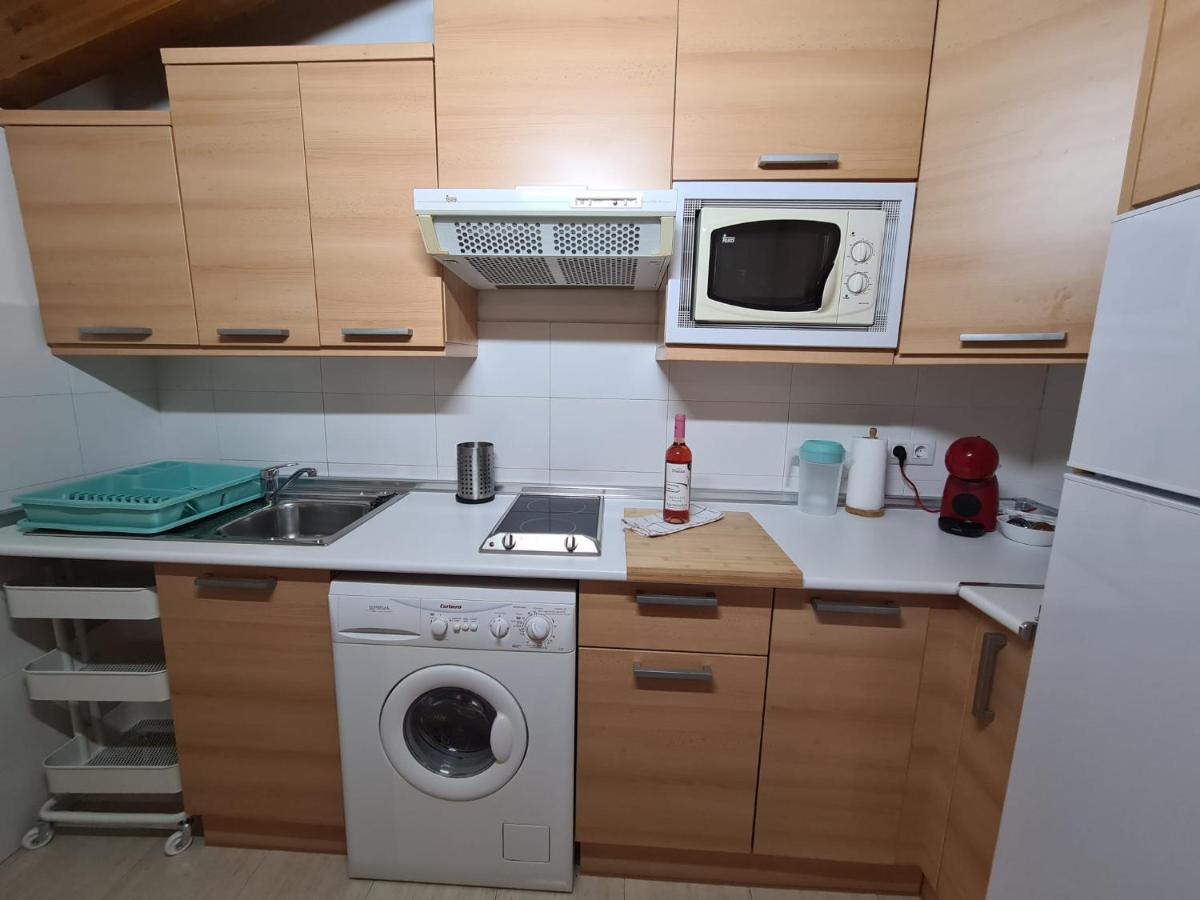 Apartamentos Dos Torres Numenor - Ático abuhardillado de madera Zaragoza Exterior foto